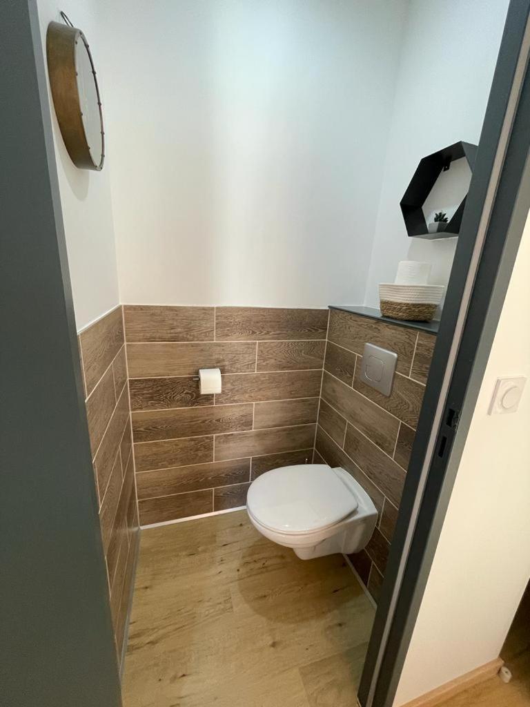 Au 35 Apartment Millau Luaran gambar