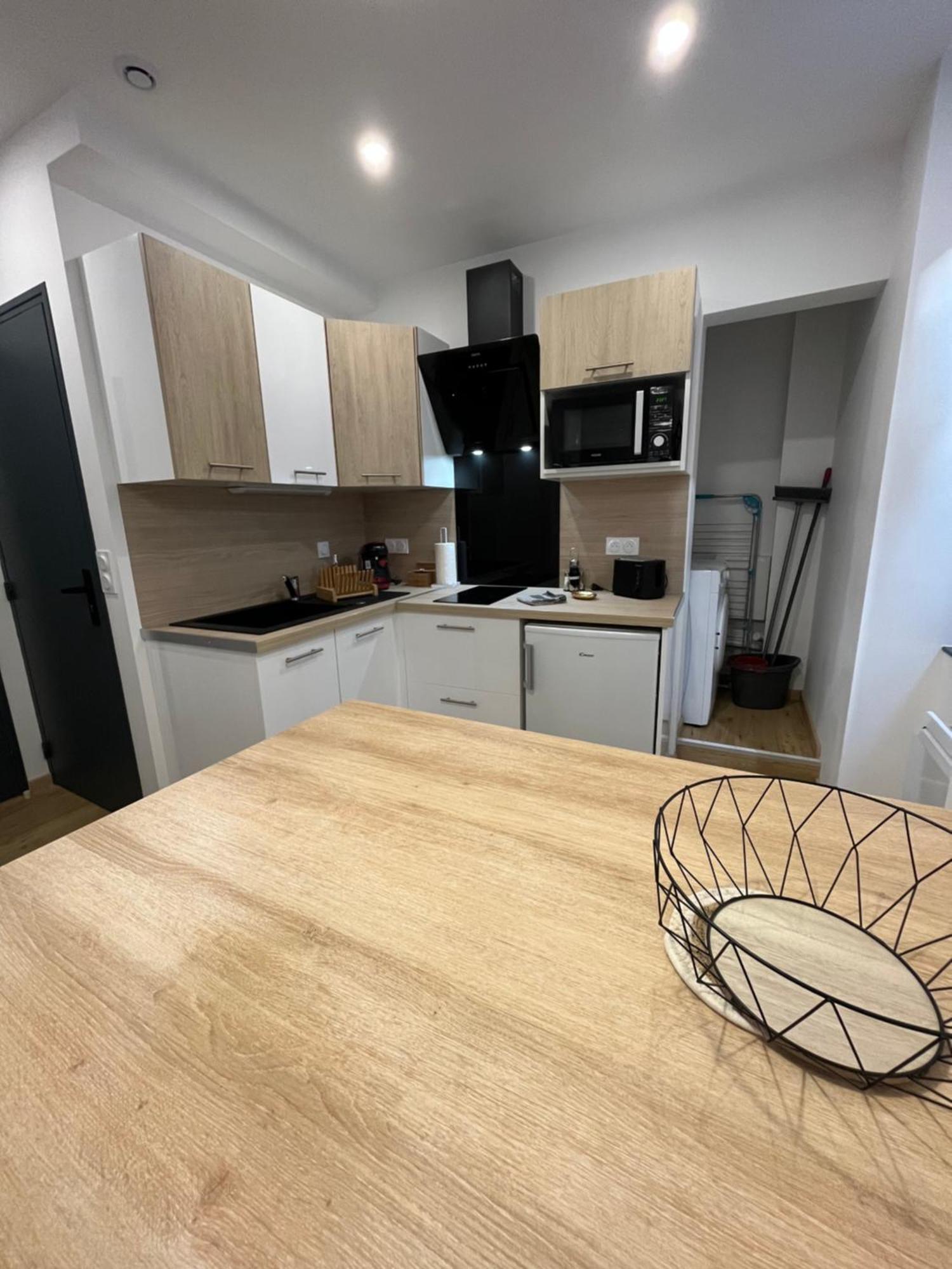 Au 35 Apartment Millau Luaran gambar