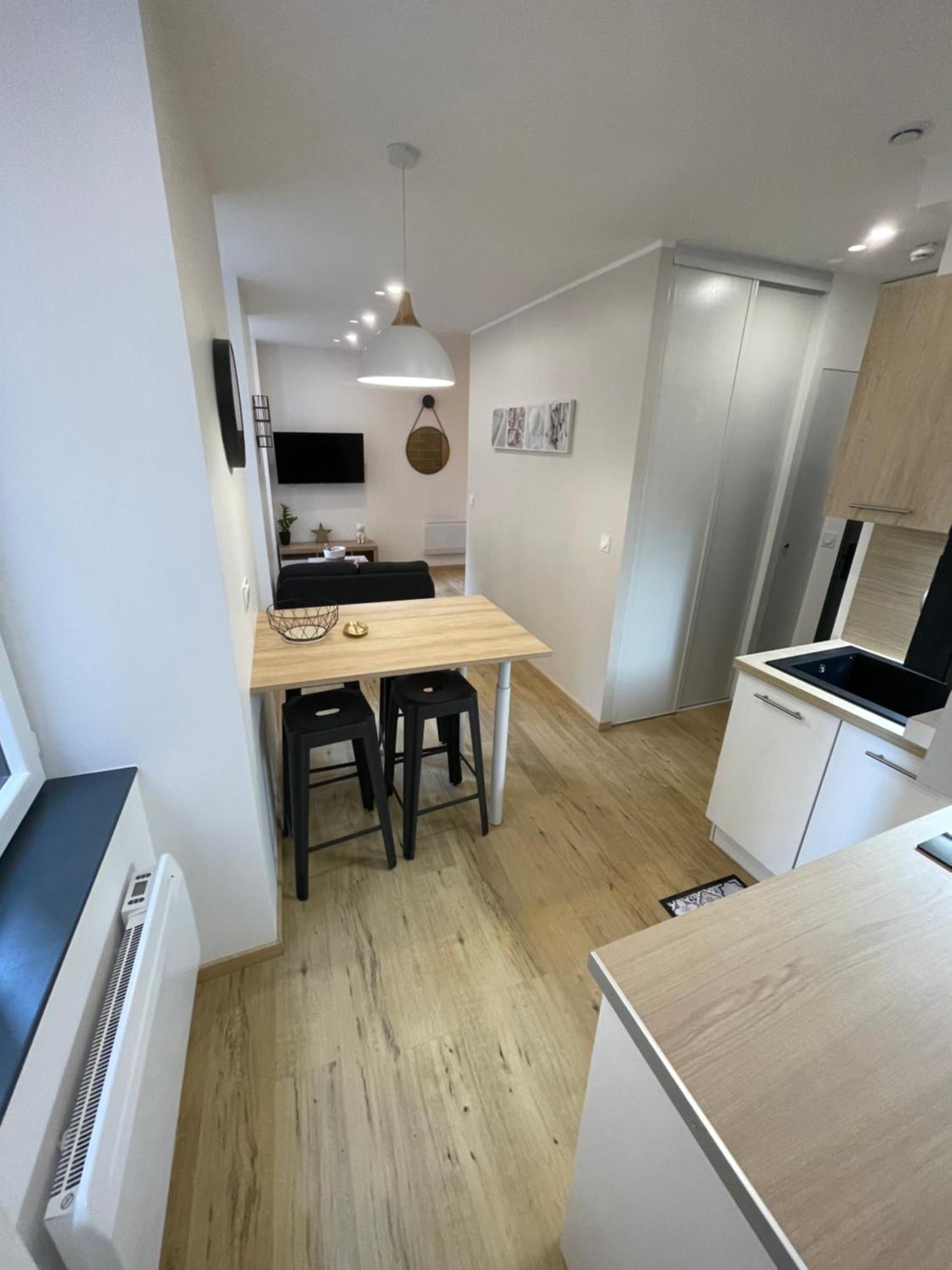 Au 35 Apartment Millau Luaran gambar